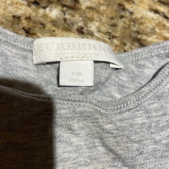 Tshirt with buttons - Picture 2 of 5